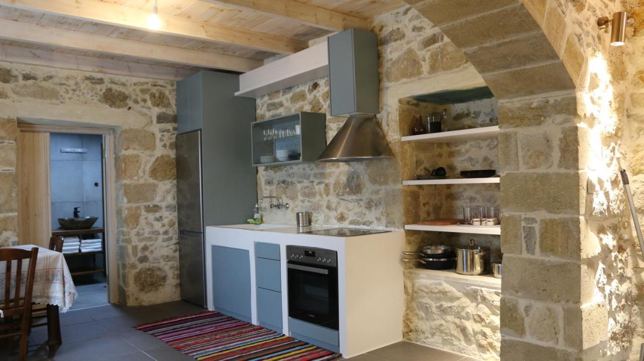 Mouri Village Aikirgiannis エクステリア 写真