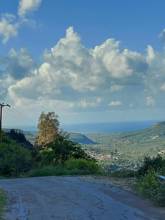 Mouri Village Aikirgiannis エクステリア 写真