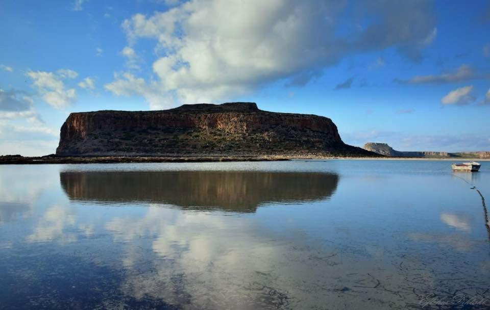 Mouri Village Aikirgiannis エクステリア 写真